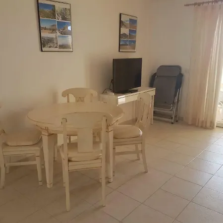 Bahia La Caleta 阿德耶